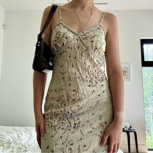 VINTAGE Lori M. Collection Tan and cream floral midi dress beaded details